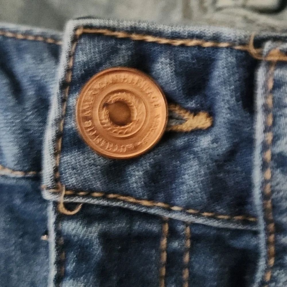 American Heritage Distressed Denim Shorts Size Juniors 7